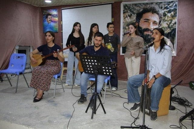 Hozan Serhed ve Rojava Devrim Şehîdleri Maxmur`da anıldı